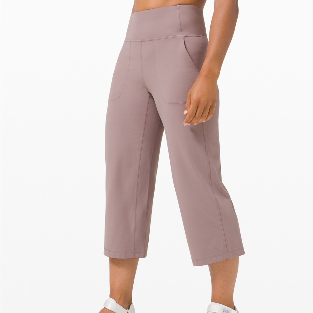 Lululemon align wide crop